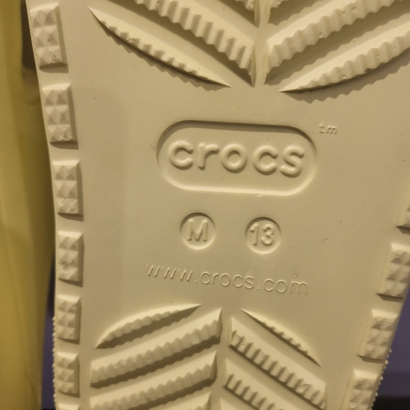 Crocs - Picture 4 of 6